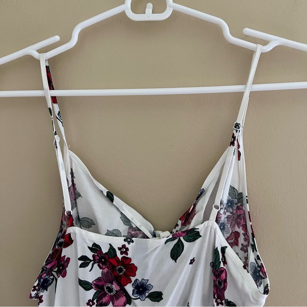 ⚪️DIVIDED: Women’s size US 4, white floral spaghetti strap dress w/small tie⚪️ - Picture 9 of 10